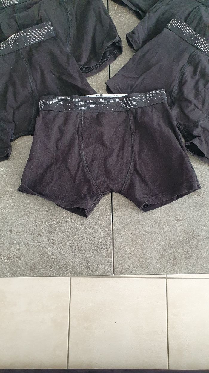 7 caleçons en 9/10ans - photo numéro 3