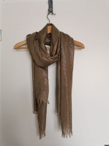 Etole beige et dorée avec petites franges