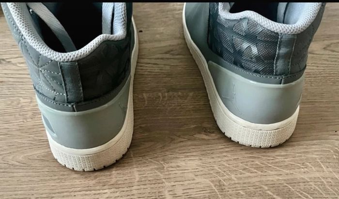 Air Jordan 1 Flight 3 BG Montante Grise - photo numéro 9