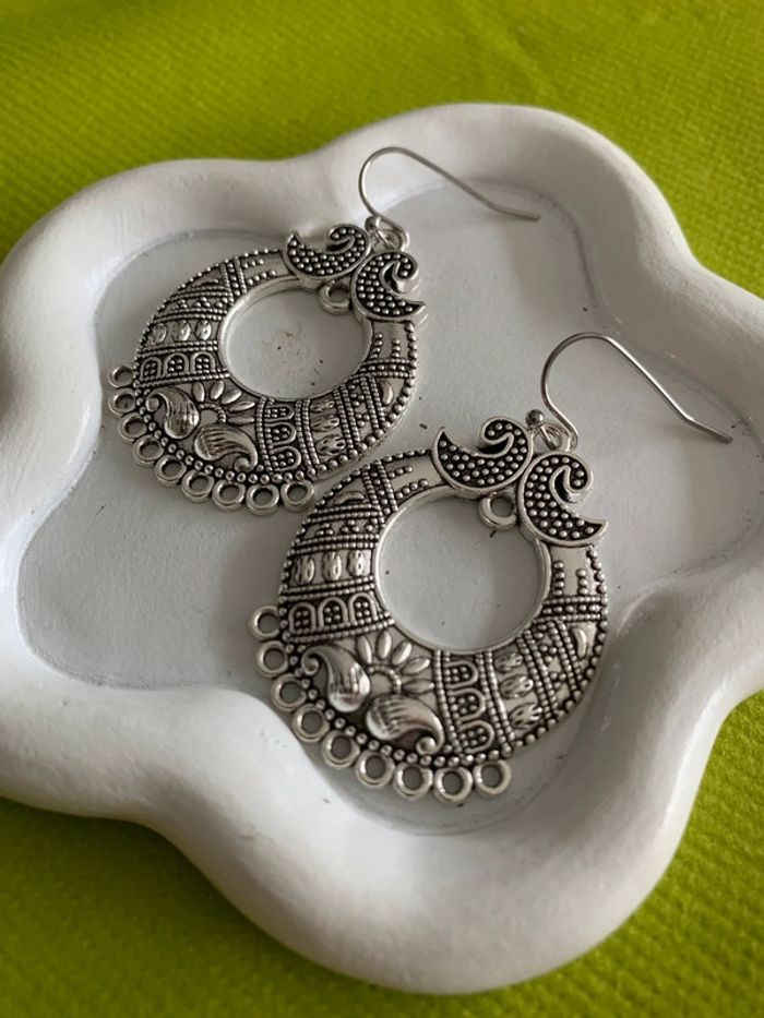 Boucles d’oreilles bohémiennes argentées en alliage de zinc - photo numéro 4