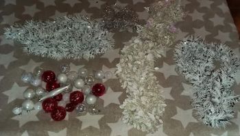 Lot boules  et guirlandes de Noël
Lot complet sur la première photo