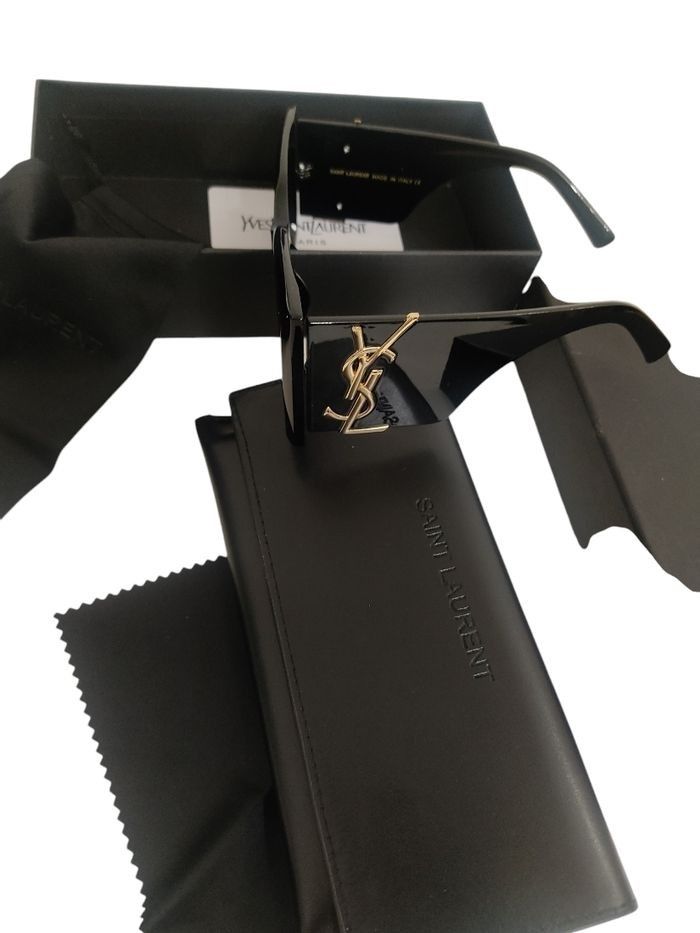 Lunettes Yves Saint Laurent - photo numéro 3