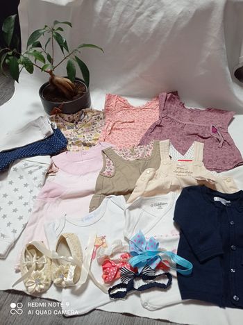 lot 38 articles 3 mois fille