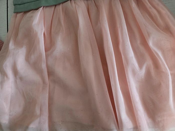 Robe dpam pailletée sur le tulle 6 ans - photo numéro 4