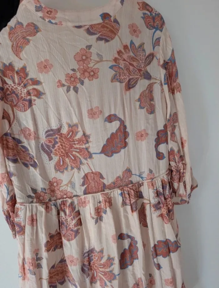 Robe estivale crème à fleur rose coupe empire style romantique camaïeu taille 36 - photo numéro 7