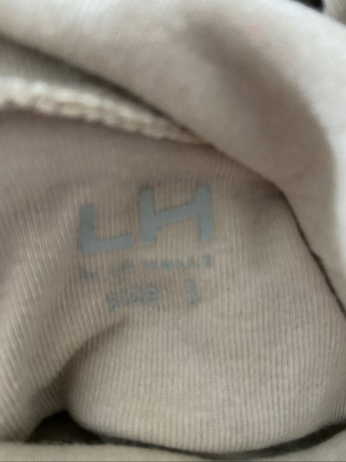 Lot deux sous pull blanc et beige 3 ans la halle - photo numéro 3