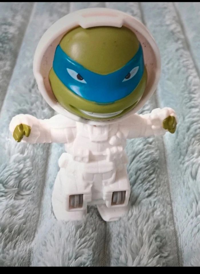 Figurine leonardo tortue ninja macdonald