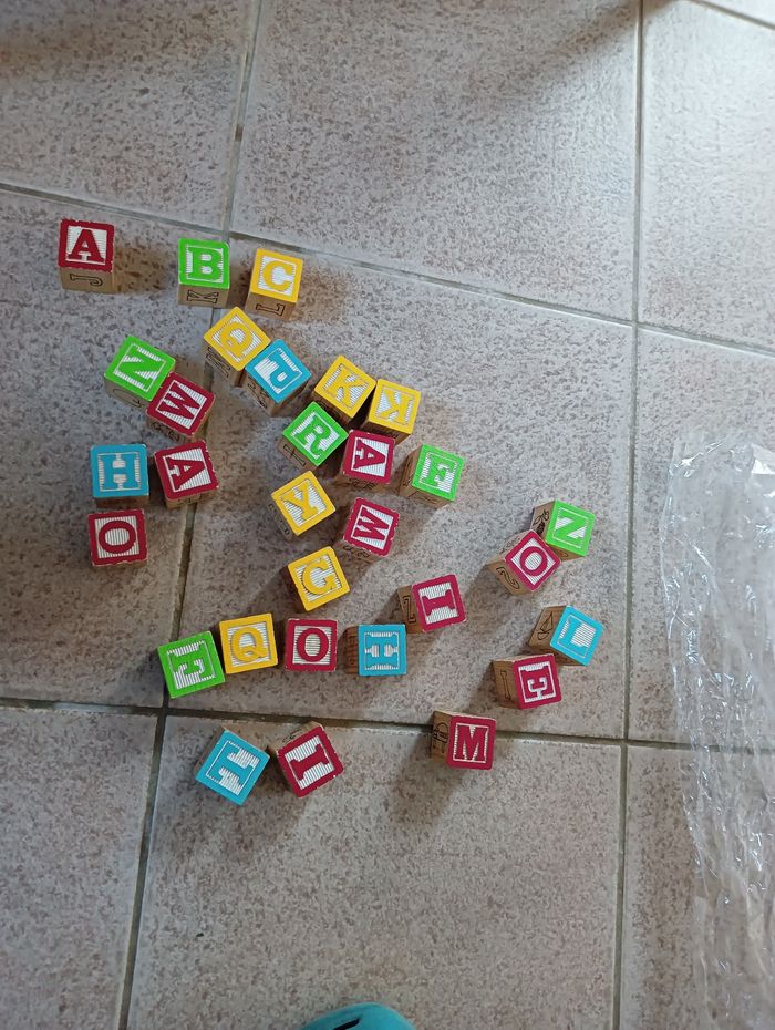 Lot de cube en bois - photo numéro 2