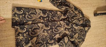 Manteau ramage fond bleu marine