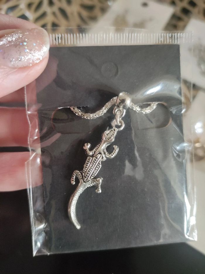 Lot de 6 bijoux 9 thèmes cœur, clé, guépard, lézard - photo numéro 3