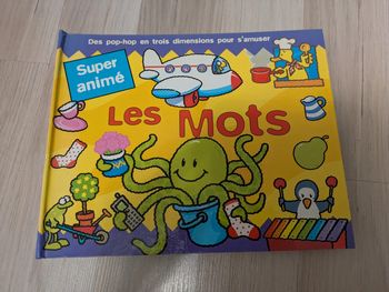 Les mots super animé des pop-up en trois dimensions