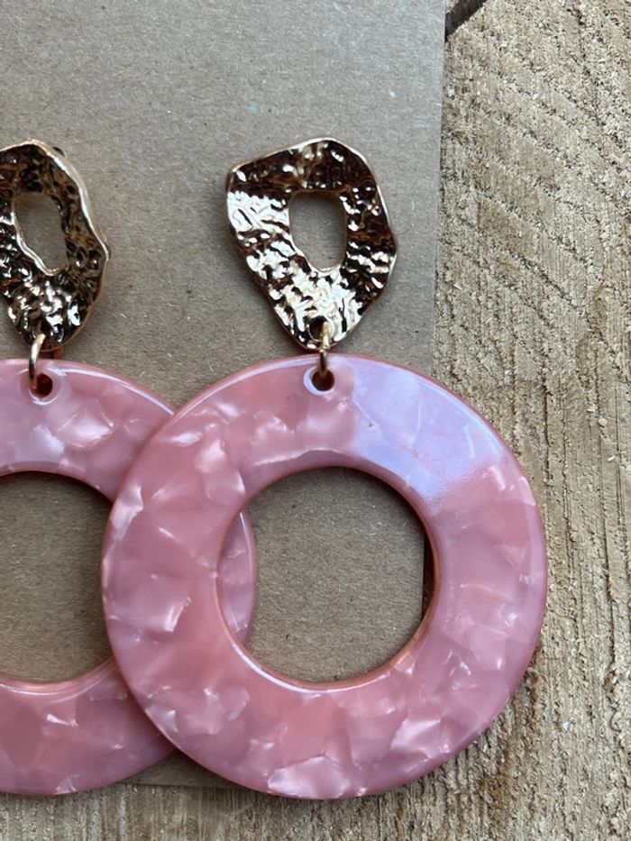 Boucle d’oreille rose - photo numéro 2