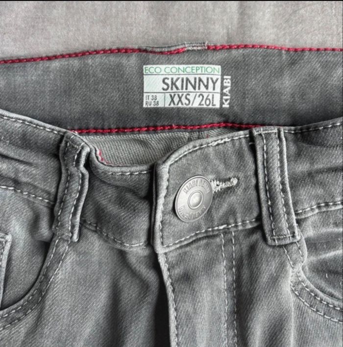 Lot 3 jeans fille 12 ans Parfait état - photo numéro 5