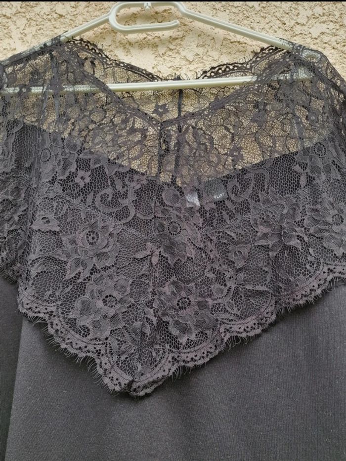 Haut à dentelle noir - Taille 48/50 - Bodyflirt - photo numéro 3