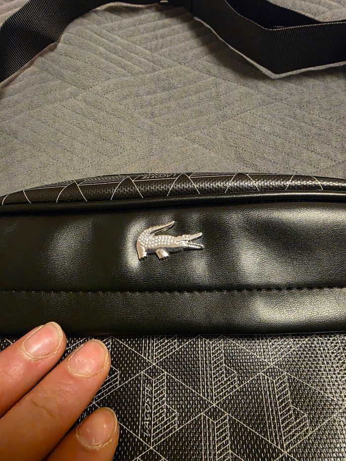 Sac à bandoulière Lacoste - photo numéro 4