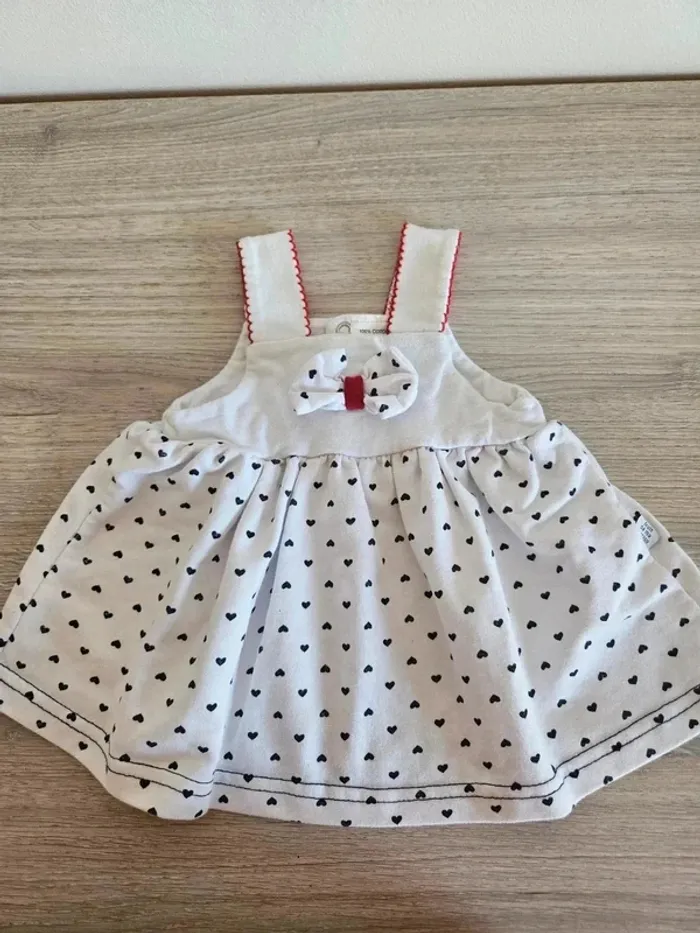 Robe "petits coeurs" 6 mois, fruit de ma passion