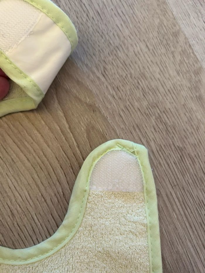 Bavoirs - photo numéro 5