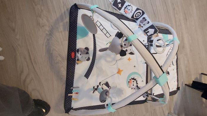 Lot tapis d'eveil + mobile musicale Tiny Love TBe - photo numéro 3
