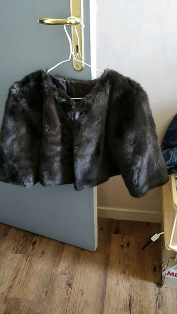 Veste courte fourrure