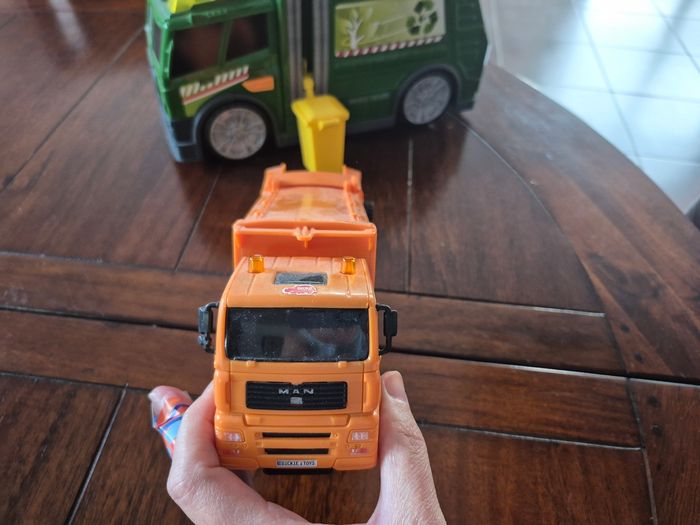 Lot camion poubelles - photo numéro 3