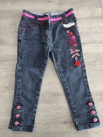 Jean fille, 2 ans, orchestra