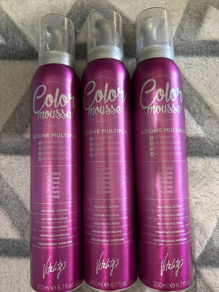 Vitality’s color mousse blond