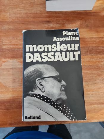 Livre : Monsieur Dassault