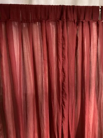 2 grands rideaux bordeaux avec pattes 110 x 250 cm