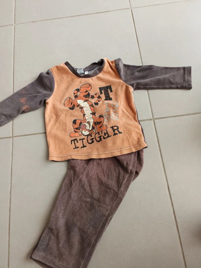 Pyjama taille 24 mois