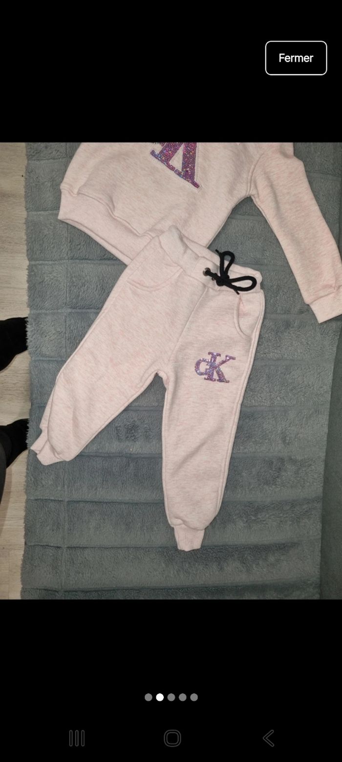 Ensemble de jogging - photo numéro 2