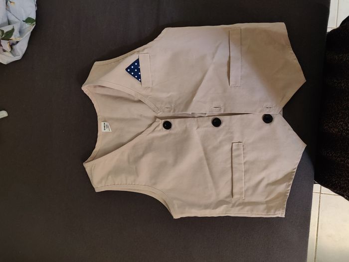 Costume beige 7 ans complet état neuf - photo numéro 7