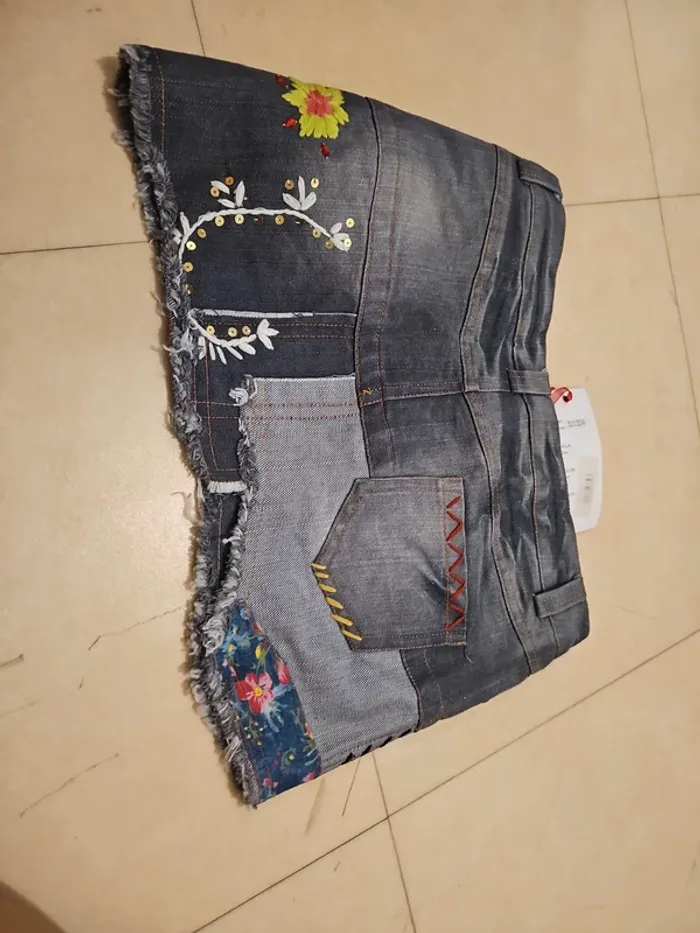 Mini jupe jean taille S - photo numéro 9