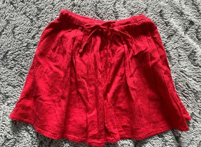Jupe rouge Monoprix - taille 4 (taille grand) - photo numéro 2