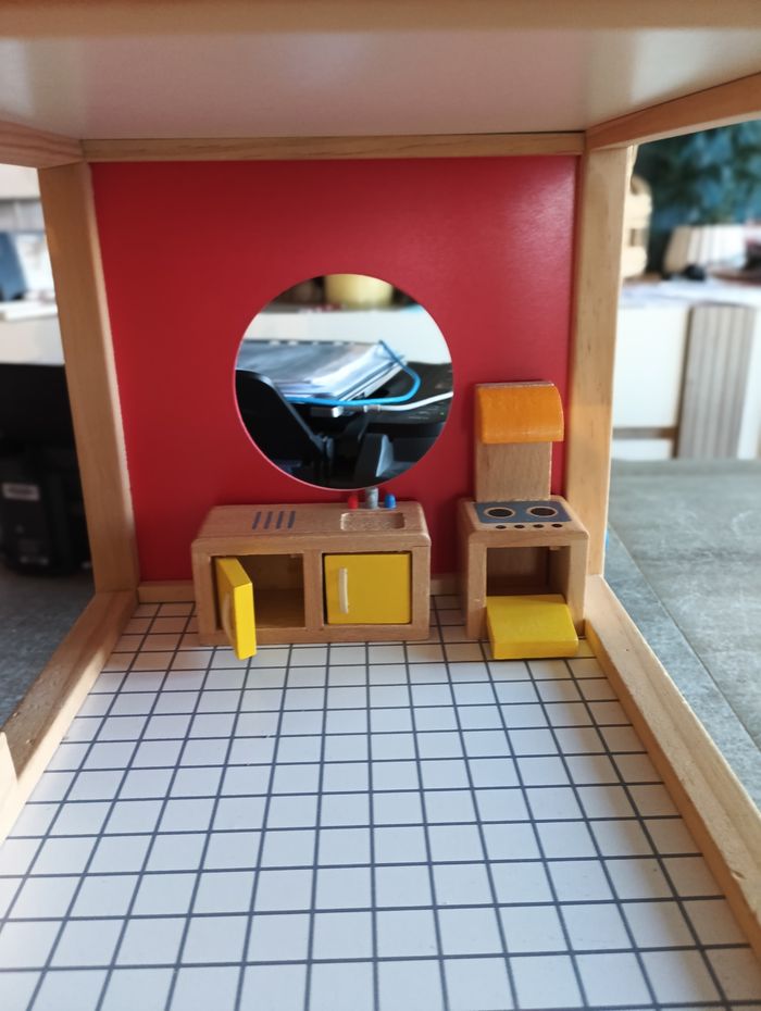 Maison en bois avec accessoires - photo numéro 7