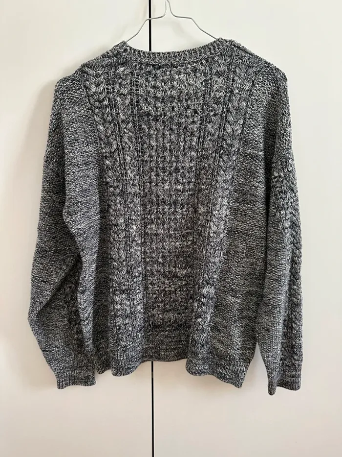 Pull Mango noir et blanc - photo numéro 2