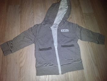 Gilet rayé zippé à capuche neuf