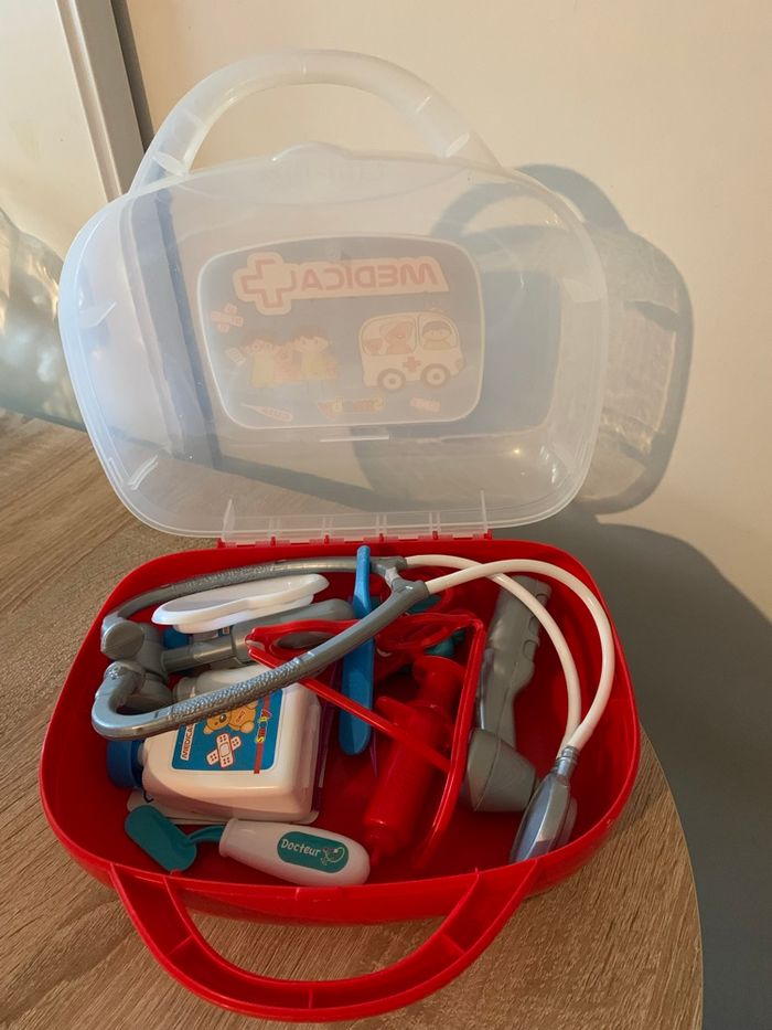 Mallette de docteur smoby - photo numéro 2