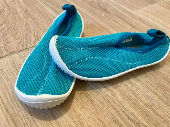 Chaussons // chaussures eau enfant taille 30-31