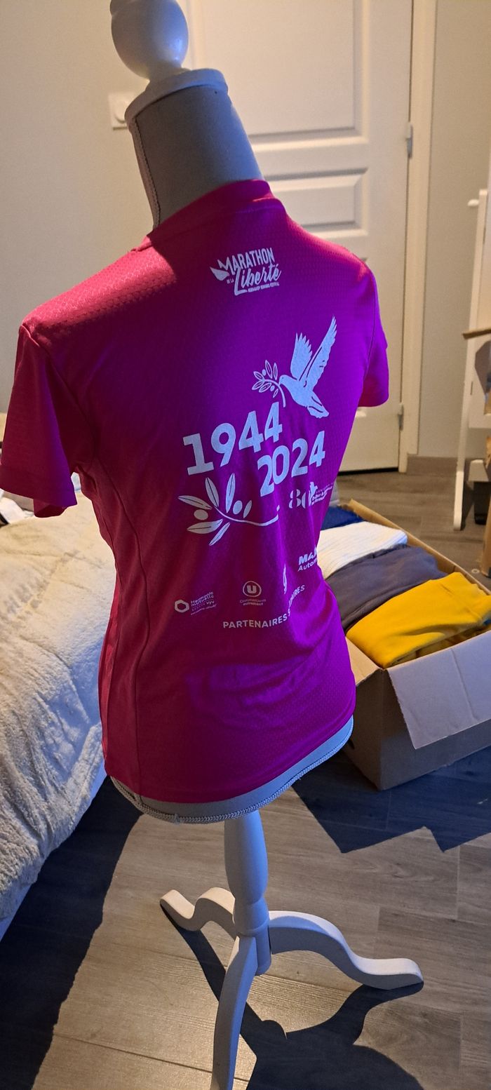 T-shirt femme taille s - photo numéro 2