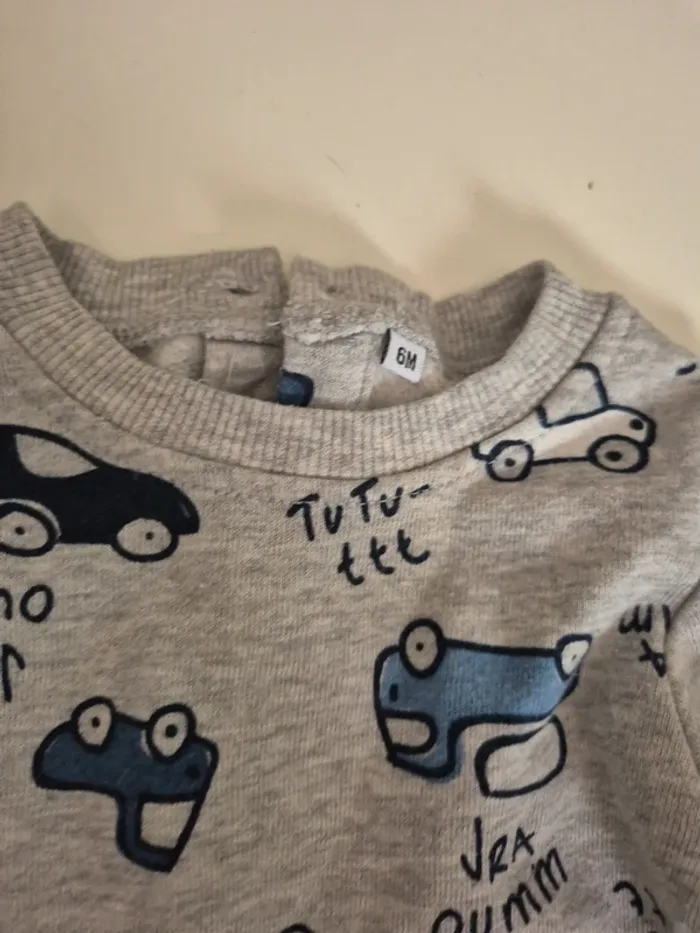 Pull 6 mois - photo numéro 2