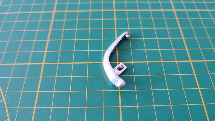 Pare-chocs arrière gauche miniature Bburago Burago Lancia Aurelia B24 Spider 1955 1/18 1/18e #B87 - photo numéro 2