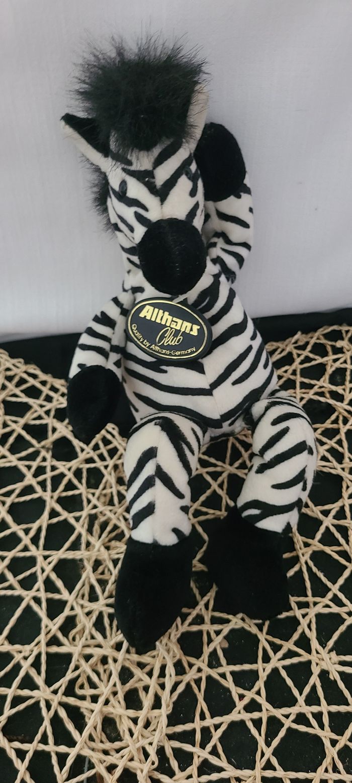 DOUDOU PELUCHE ALTHANS CLUB ZEBRE BLANC NOIR