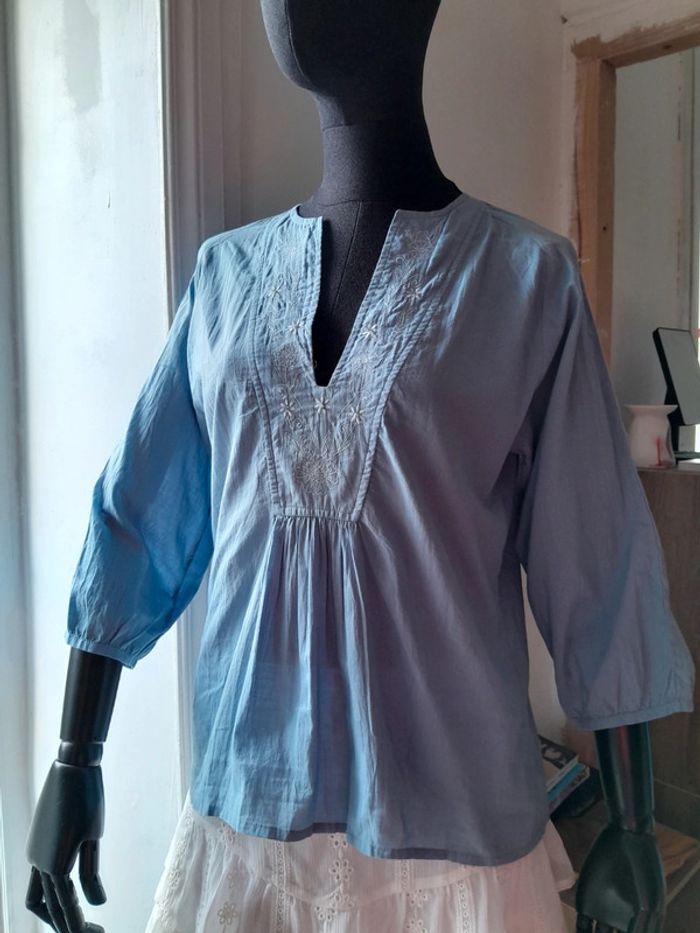 Blouse bleu avec broderie taille s vintage manches bouffantes - photo numéro 6