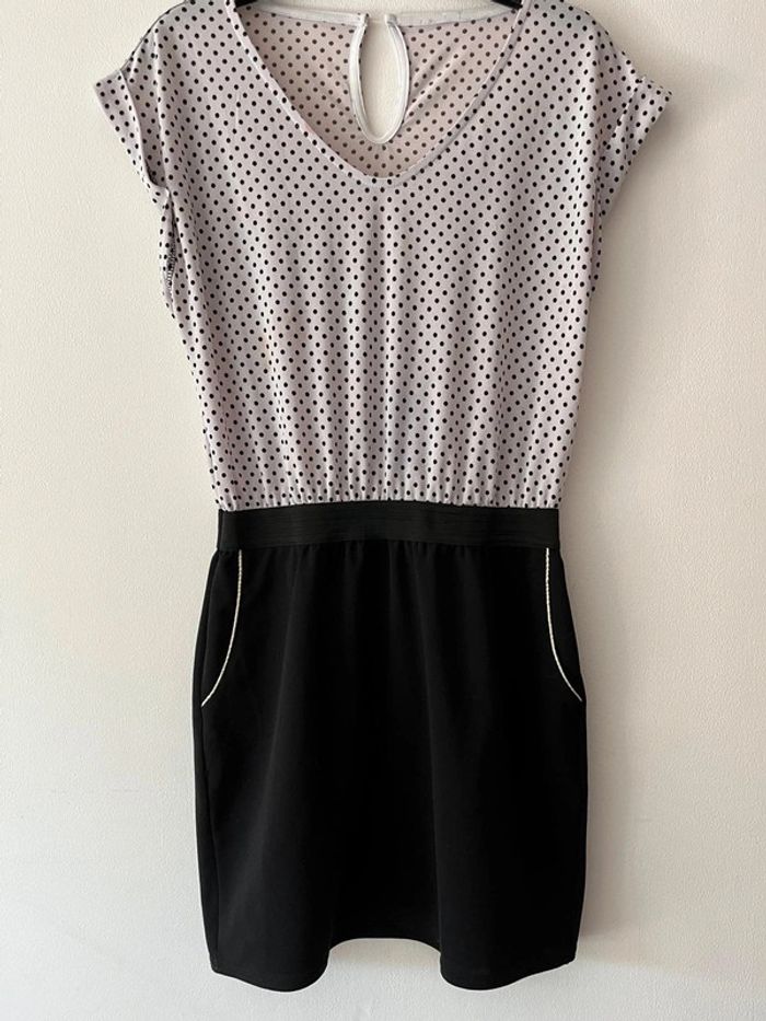 👗 Jolie robe à pois femme Taille M 👗