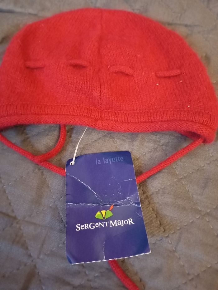 Bonnet taille 41 cm. Neuf - photo numéro 2