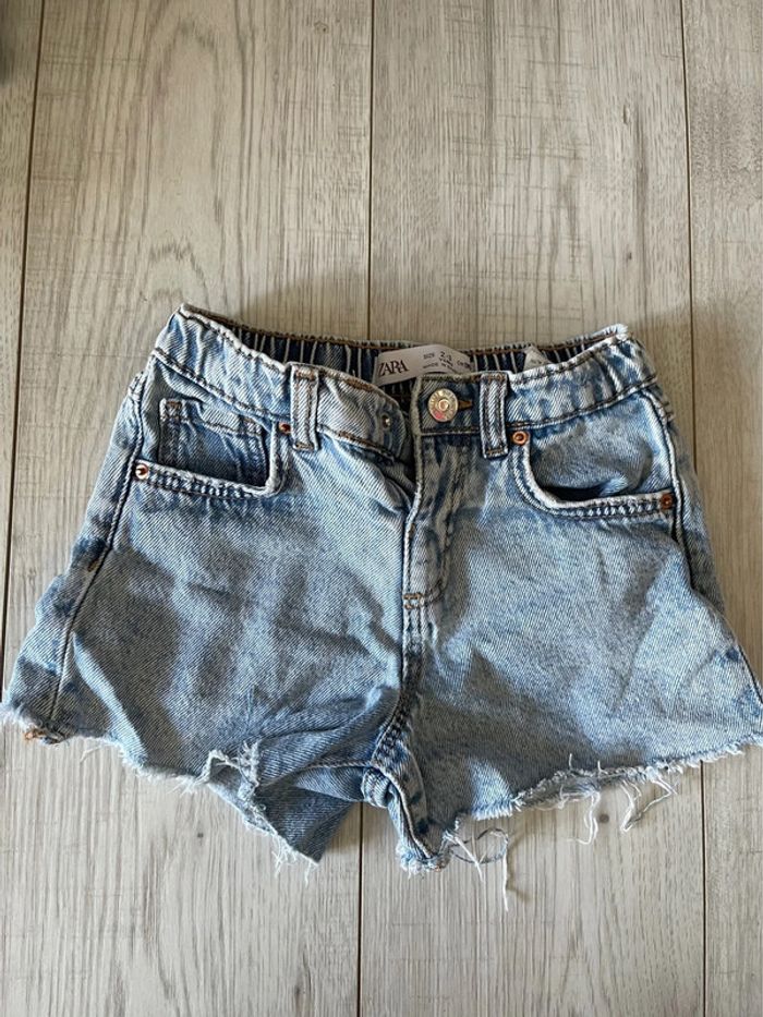 Short jeans