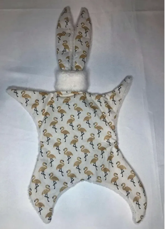 Superbe  doudou  lapin  de  créateur  neuf