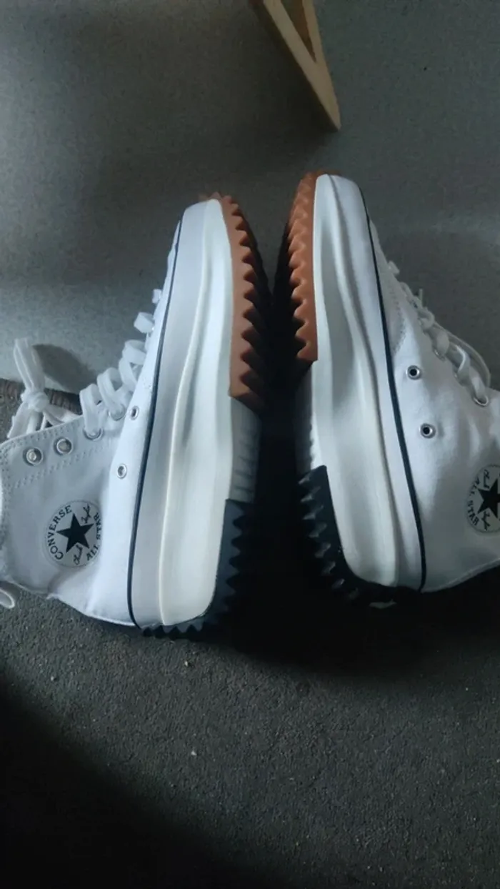 Converse Chuck Taylor Runstar baskets montantes plateforme - photo numéro 2