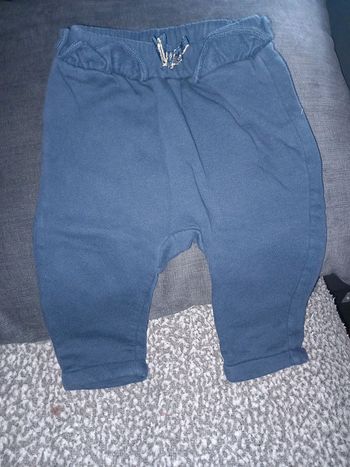 Sarouel tao taille 18mois 80cm tape à l'oeil