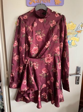 Magnifique robe à manches longues bordeaux à fleurs, taille S, marque Forever 21